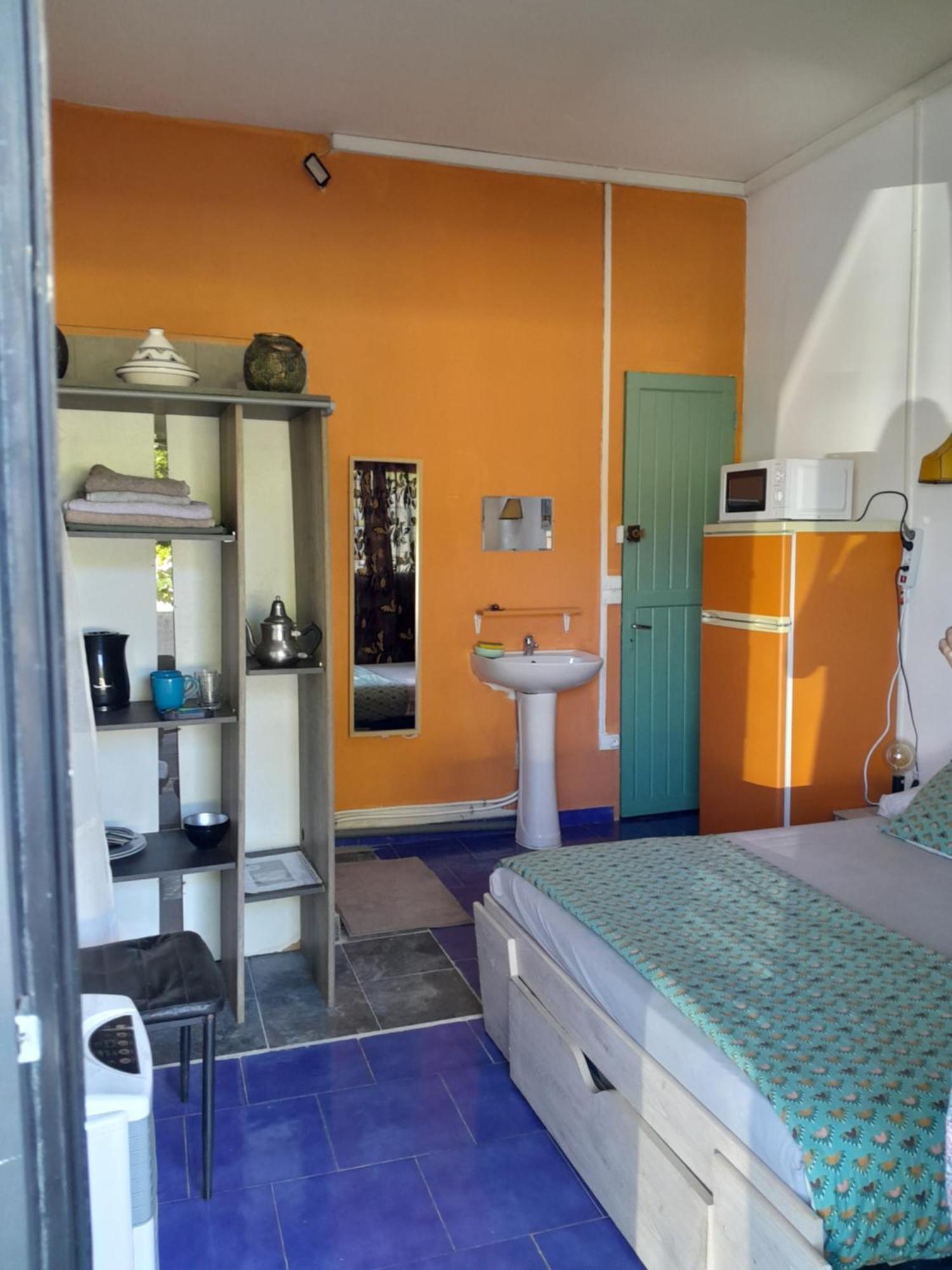 Le Tulear - Aux 4 Coins Du Monde Hotel Saint Pierre Ngoại thất bức ảnh