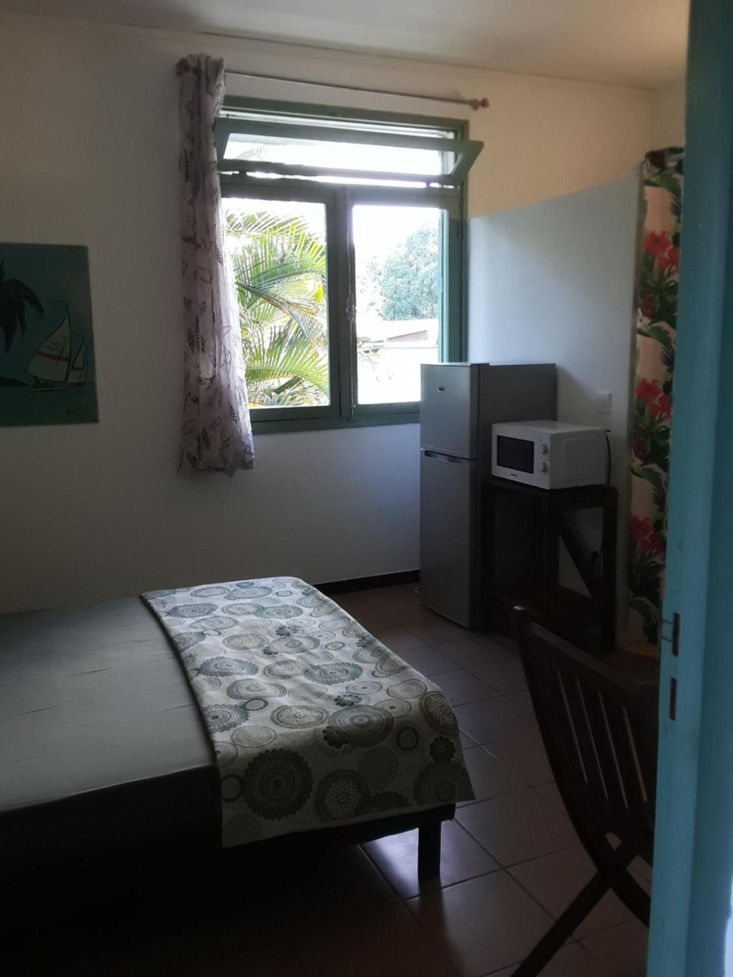 Le Tulear - Aux 4 Coins Du Monde Hotel Saint Pierre Phòng bức ảnh