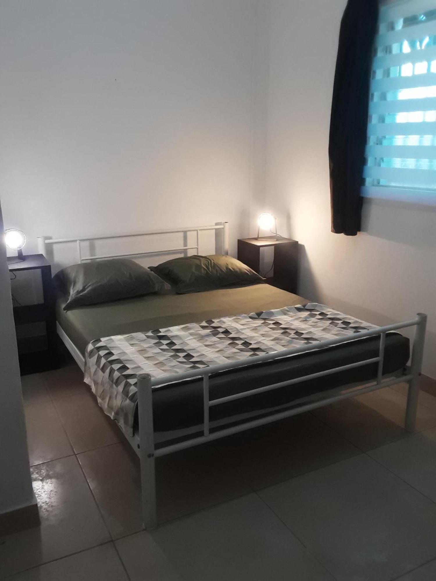 Le Tulear - Aux 4 Coins Du Monde Hotel Saint Pierre Phòng bức ảnh